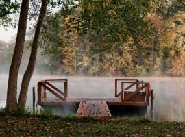 Seehotel Villago, hotel em Eggersdorf