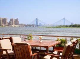 Nile Transport Hotel, hotel di Kaherah