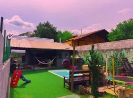 Chalé das crianças com piscina climatizada