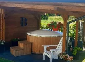 Solina,Bóbrka Barbarosa pokoje,apartamenty,jacuzzi