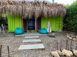 Riders Shared Room en Mojarra Beach, Hotel in Salina del Rey