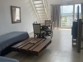 Hermoso departamento doble ventanal frente al mar