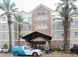 Staybridge Suites Lafayette-Airport by IHG โรงแรมในลาฟาแย็ตต์