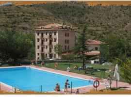 카마레나 데 라 시에라에 위치한 호텔 Hotel Esmeralda