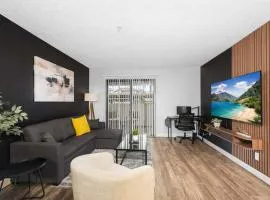 Modern Tempe 2BR Escape Sleeps 7 Pools Gym & Fire Pit