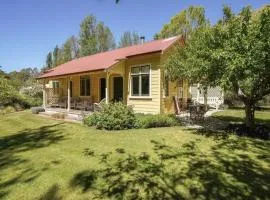 Leader Valley Cottage