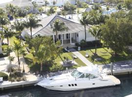 Amamare Waterfront Villa - Pool, Dock & Games &ndash; zakwaterowanie bez wyżywienia 