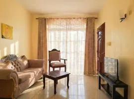 Ocean Breeze 2BR Apt 50m to Beach Pool AC