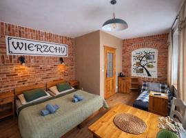 Folwark Wierzchy, hotell sihtkohas Wierzchy