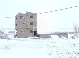 Viesnīca Auberge Restaurant Camping Taghzout pilsētā Agoudal