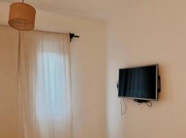 Casa moderna, luminosa y equipada, hotel u gradu 'Goya'