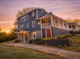 VIP 2King Bed, DC line, Free Parking, WIFI, hotel i Capitol Heights