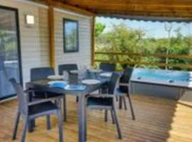 Mobil home de Prestige avec Jacuzzi à Dolus-d'Oléron - API-1-52-1439