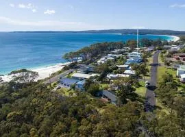Footprints at Hyams Beach - 4BR home w. games room