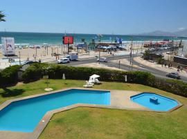 Gran Depto 12 Pers, Frente al Mar, 4 Esquinas, king,Queen,8 singles, hotel i La Serena