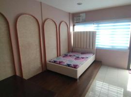 Marauoy में Room near SM Lipa Batangas, हॉस्टल