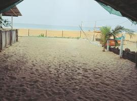 VRP Gajanana Sea Facing Resort Gokarna, hotel di Gokarn