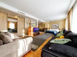 Daugava rrlux fire place free parking