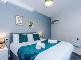 Spacious 6-Bedroom Central Blackpool