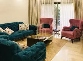 Chic 2-Bedroom - Fully Furnished
