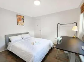 MetaWise Cozy Family Room5 in Shared Home Free Parking