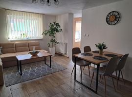 Ubytovanie u Karasa, Hotel in Vitanová