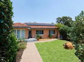 The Laurel Retreat-Perth Hills