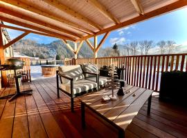 Domček pod Vežami s vírivkou a krbom, priamo pri Skibuse do Jasnej, Hotel in Liptovský Ján