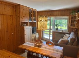 Il Nido - Family Apartment con Spa & Mini Club a Cavalese, hotel a Carano