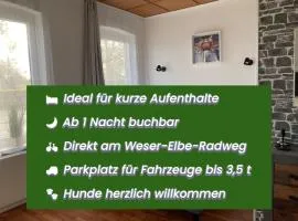 Haus Krabbe Zimmer ohne Küche, zentral gelegen zwischen Cuxhaven und Bremerhaven, Unterstellmöglichkeit für Fahrräder und E-Bikes, hauseigener Parkplatz, Hunde kostenfrei willkommen