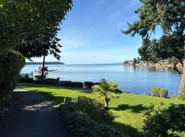 Oceanside Getaway, Hotel in Nanoose Bay