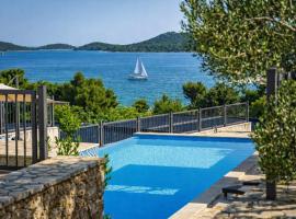 Panorama mobile home at pool & sea, Hotel in Drage