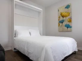 Cozy Cove Retreat, Private Suite Near Friday Harbour, Barrie & Lake Simcoe