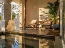 Vihara Udaipur - Bespoke Luxury Private Pool Cottages, Destination Dining & Contemporary Art