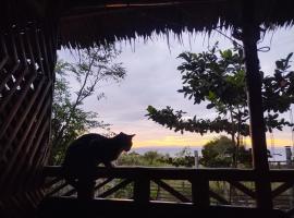 Homestead Farm Payag Bahay Kubo, hotel v destinácii Santander