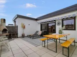 Gorgeous Home In Koksijde With Wifi