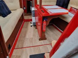 Voilier de tout confort, esteet&ouml;n hotelli Cherbourgissa