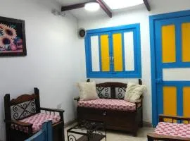 House 5 blocks from main park, private