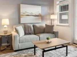 Landing Stylish 2BD Pool Gym