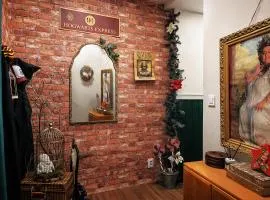 Magiczny Salonik Harrego - Najlepsza lokalizacja Rynek Staromiejski 23