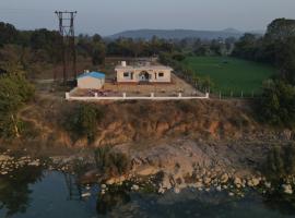Monkey River Resort Madla โรงแรมในRājgarh