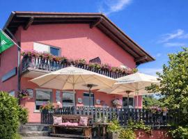 Pension zur Quelle, hotel a Deudesfeld