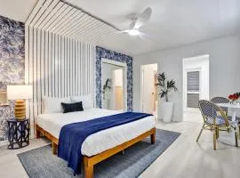 Lake Worth Studio with Kitchenette and Shared Yard