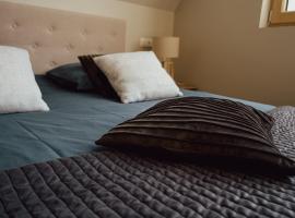 Appartements Domaine Gueguen Chablis、シャブリのホテル