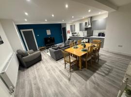 3 Bedroom apartment close to the beach, Hotel in Trearddur