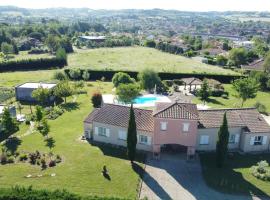 DOMAINE D'ELUSA, Hotel in Vic-Fezensac