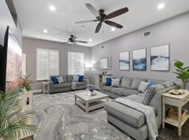 Relaxing Family Retreat With Private Pool, Grill & Game Room, Hotel in McAllen
