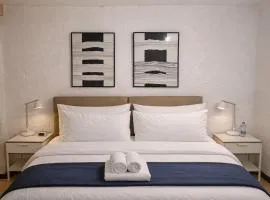 Tre Porte Rooms & Bar