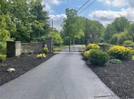 Lucious Lagrangeville, Hotel in Lagrangeville