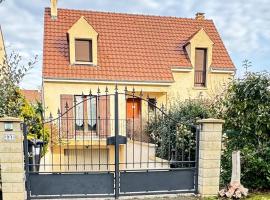 Maison 4 chambres avec jardin wifi Bondoufle, Hotel in Bondoufle